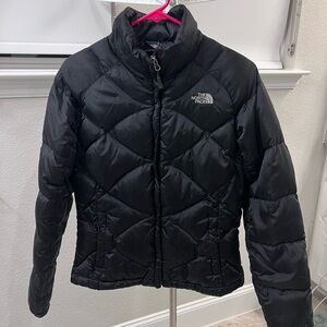 The North Face 550 Down Black Puffer Jacket